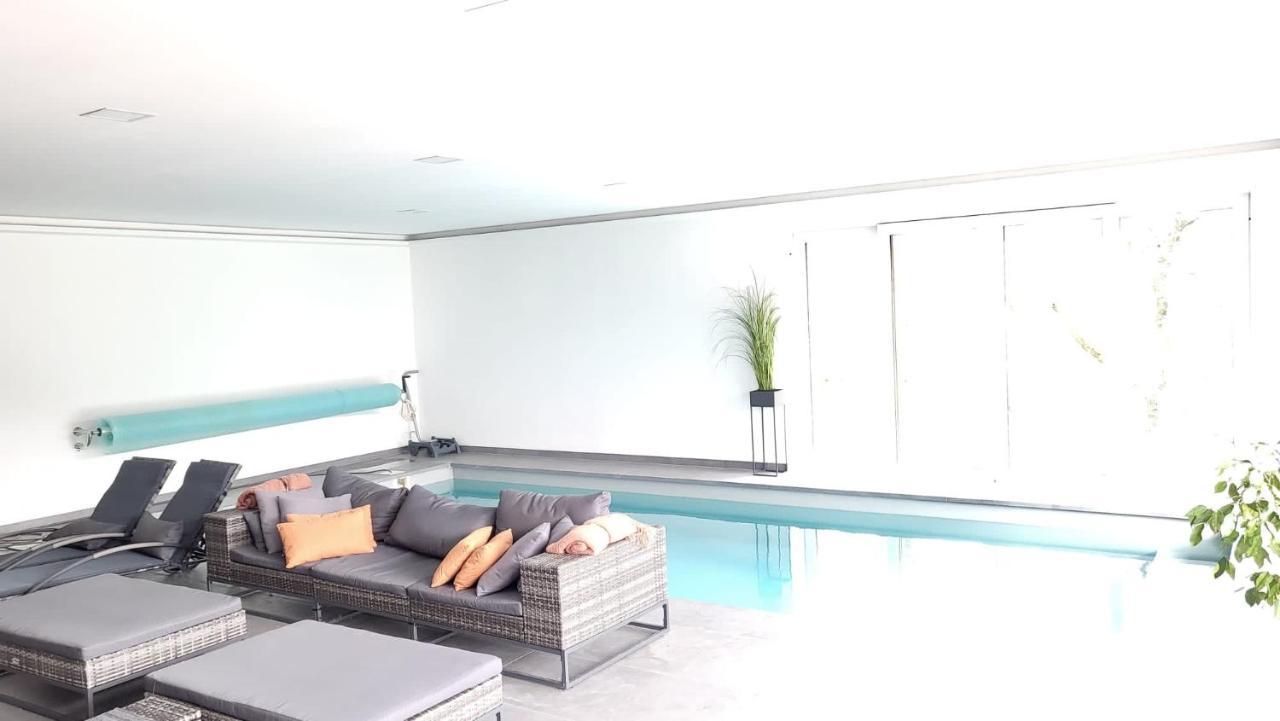 Apartman S Bazenem A Saunou Kadan Exterior photo