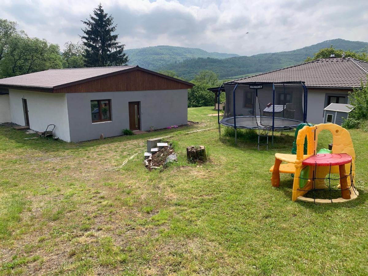 Apartman S Bazenem A Saunou Kadan Exterior photo
