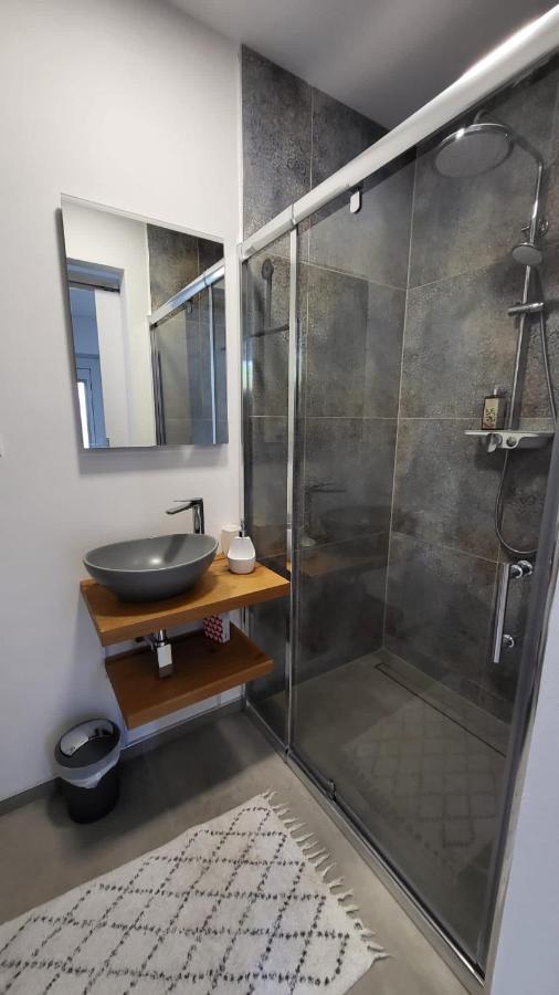 Apartman S Bazenem A Saunou Kadan Exterior photo